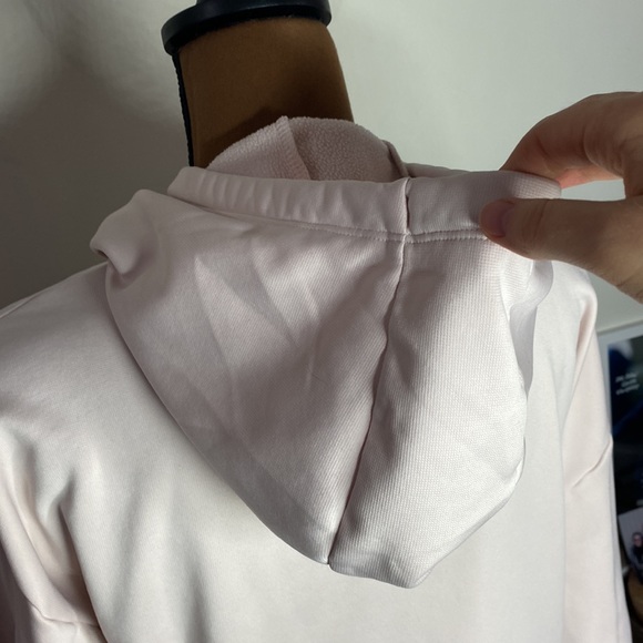 Under Armour loose fit fleece lined hoodie with plush logo pale pink and white L - Picture 13 of 16